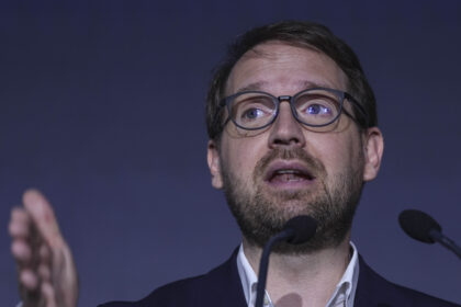 dominic fritz nu ma tem de alegeri anticipate e singurul mod in care putem schimba matematica in parlament 69ec62437f6d6