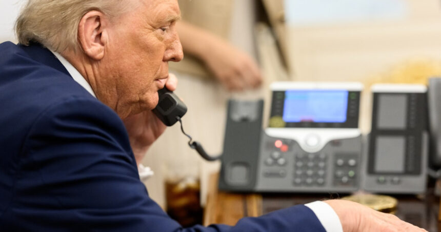 donald trump i a felicitat pe astronautii misiunii artemis 2 sunteti cu adevarat extraordinari astazi ati facut istorie 69d497e052b57