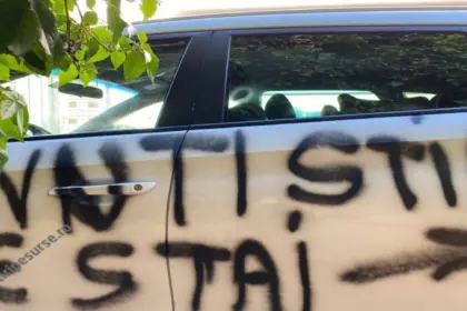 dupa mesajul de amenintare scris pe autoturism judecatorul marius catalin croitoru si a gasit masina vandalizata pentru a doua oara 69d60f79bfbd0