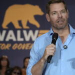 eric swalwell s a retras din cursa pentru functia de guvernator al statului california dupa acuzatiile de hartuire sexuala si viol 69dcc6a72f067