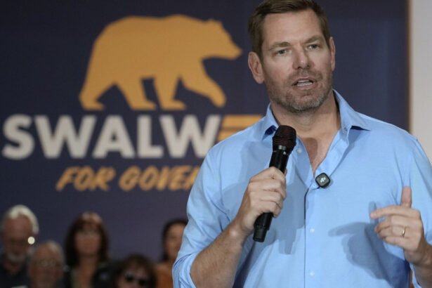 eric swalwell s a retras din cursa pentru functia de guvernator al statului california dupa acuzatiile de hartuire sexuala si viol 69dcc6a72f067