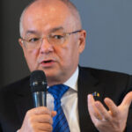 exclusiv emil boc despre scenariul alegerilor anticipate nu e imposibil dar foarte greu de atins explicatiile primarului din cluj napoca 69e8ba17b5644