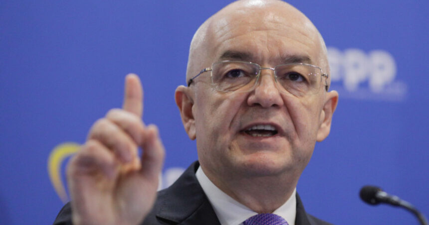 exclusiv emil boc spune ca retragerea sustinerii de catre psd e o greseala istorica cu consecinte grele alternativa este haosul sau dezastrul 69e8af78d737d