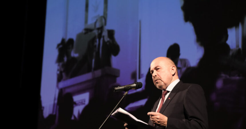 exclusiv marko bela crede ca apropierea udmr de viktor orban a fost gresita noi trebuia sa fim echidistanti s au atasat unui singur partid 69de2f2a5759b