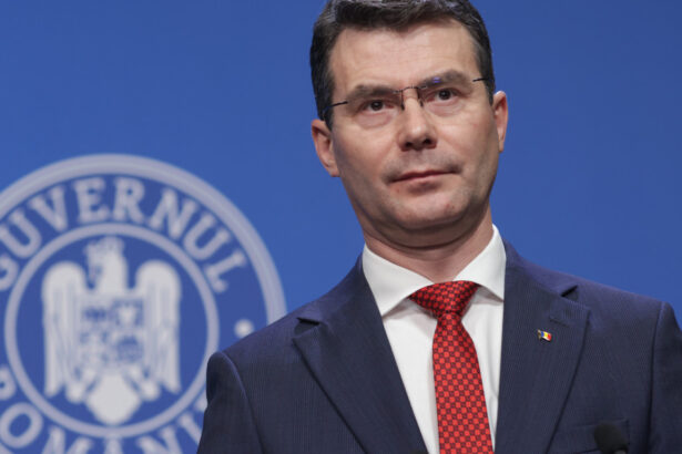 exclusiv presedintele cnas noi explicatii privind criza de la floreasca de luna viitoare intram intr o situatie de normalitate bugetara 69e38cc12329b