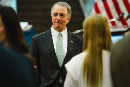 exclusiv sua urmaresc foarte indeaproape criza politica din romania sustine ambasadorul american la bucuresti 69ea5fa7bdbec