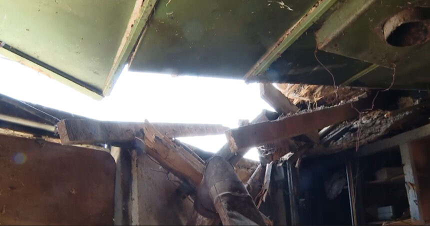 exclusiv video proprietara casei din galati dupa ce o drona cu explozibil a cazut in curte am avut un soc am scapat cu viata 69ecc780abd1a