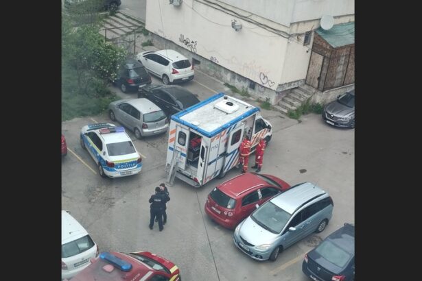 femeia care a cazut de la etaj in zona cet cand spala geamurile este in stare grava 69f3387324b27