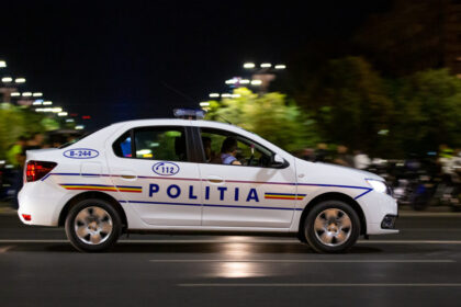 femeie gasita moarta dupa ce masina pe care o conducea a derapat si a lovit doua autoturisme pe o strada din ploiesti 69dbf8220a60d