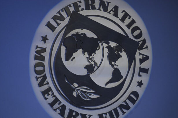 fmi a redus prognoza de crestere economica a romaniei la 07 in 2026 de la 14 ce estimari are pentru inflatie 69de85c0725ca