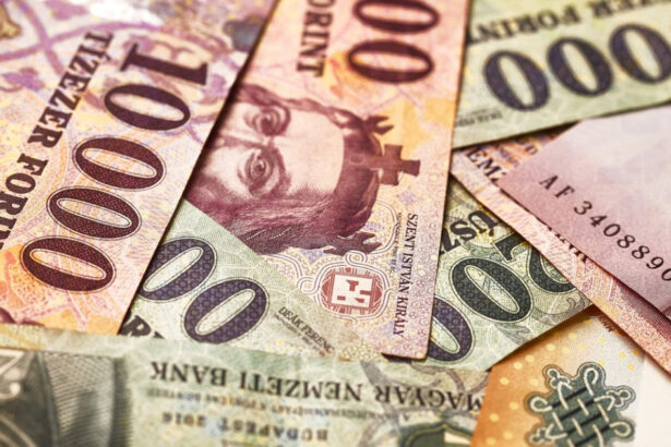 forintul ungar la maximul ultimilor patru ani dupa infrangerea lui orban victoria opozitiei poate aduce miliarde de euro de la ue 69dca7d62d36d