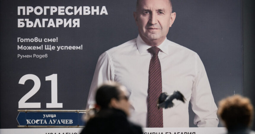 fostul presedinte bulgar conduce in cursa electorala arata sondajele rumen radev propune un program axat pe combaterea coruptiei 69e1335779898