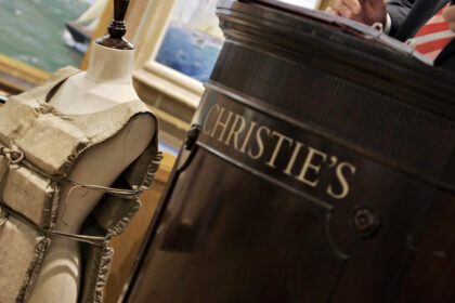 foto o vesta de salvare purtata de o supravietuitoare a titanicului scoasa la licitatie 69e1dc2c15262