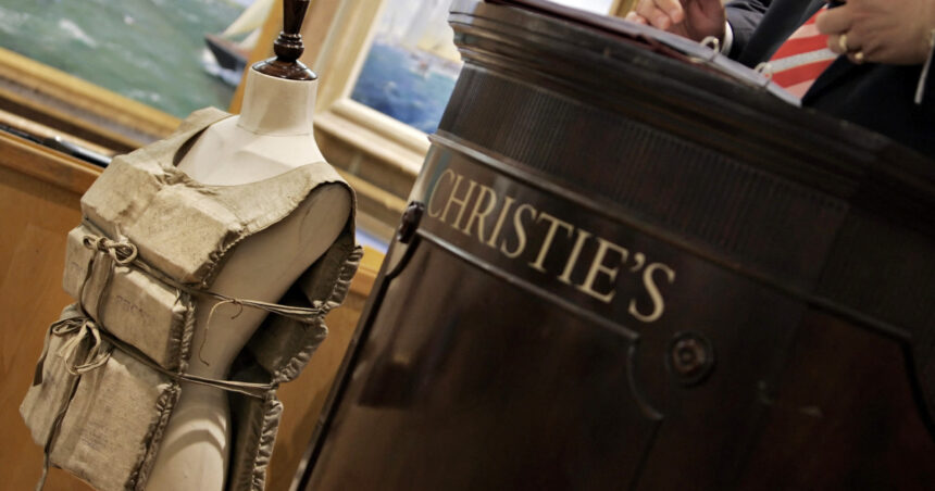 foto o vesta de salvare purtata de o supravietuitoare a titanicului scoasa la licitatie 69e1dc2c15262