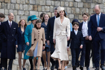 galerie foto familia regala britanica a asistat la slujba de paste de la castelul windsor primele sarbatori fara fostul print andrew 69d27397e0346