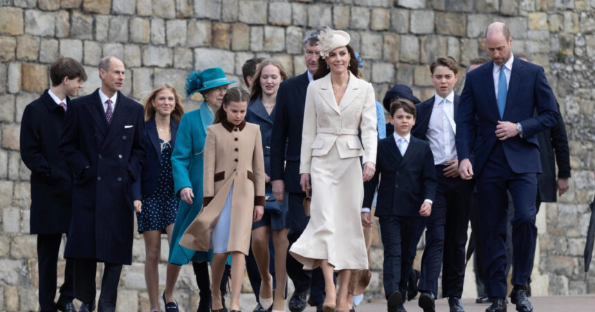 galerie foto familia regala britanica a asistat la slujba de paste de la castelul windsor primele sarbatori fara fostul print andrew 69d27397e0346