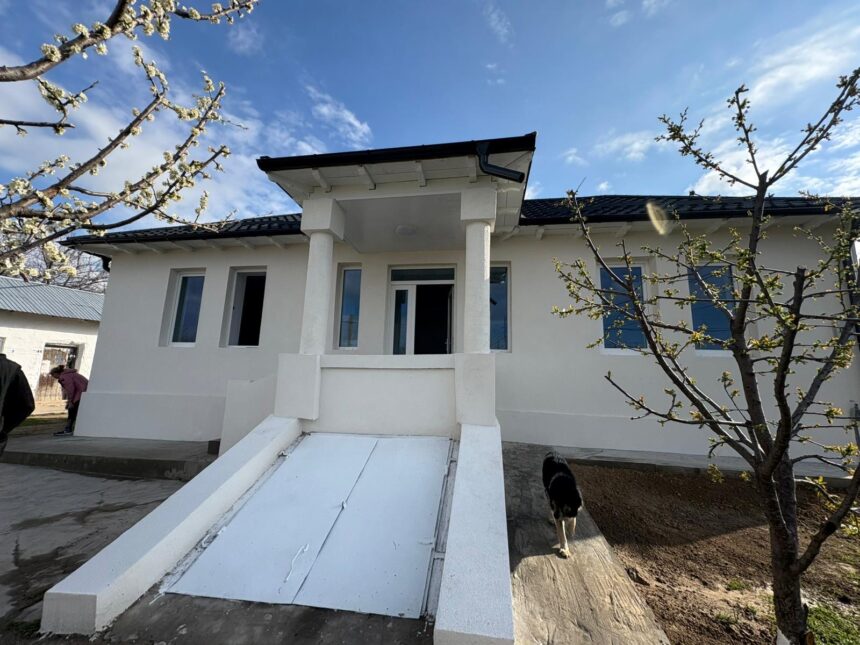 galerie fotovideo casa din topalu distrusa de incendiu reconstruita si utilata complet cu sprijinul presedintelui cj florin mitroi 69d768001952c