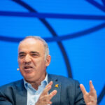 garry kasparov atac la donald trump cea mai mare greseala a lui este separarea iranului de ucraina costul politic al confuziei 69e9be21b80c1