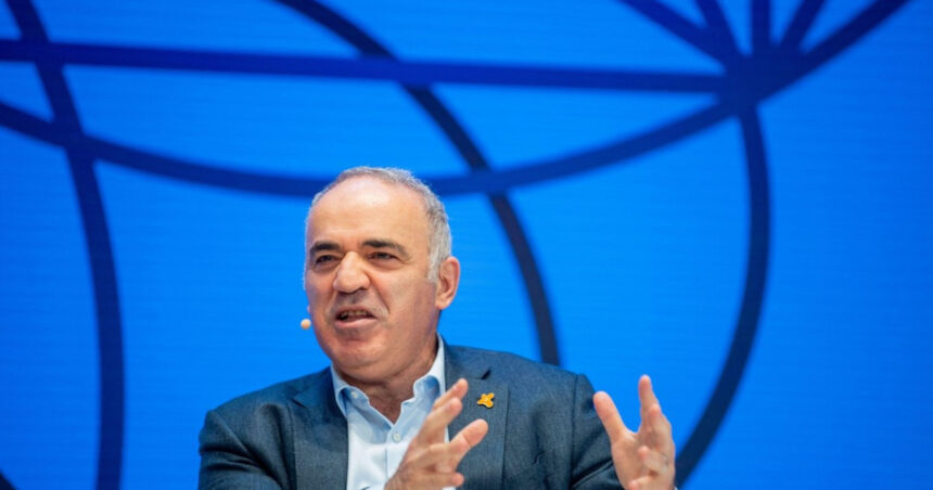 garry kasparov atac la donald trump cea mai mare greseala a lui este separarea iranului de ucraina costul politic al confuziei 69e9be21b80c1