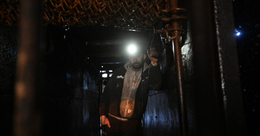 guvernul pregateste alocarea a 350 milioane lei pentru inchiderea minelor din valea jiului suma acopera doar jumatate din necesar 69db58c395e55