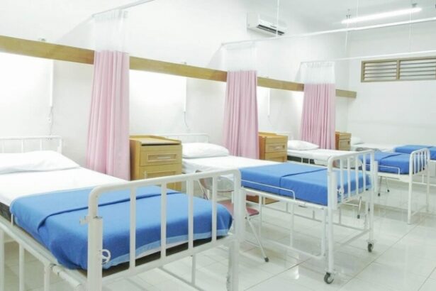 guvernul reduce cu 14 000 numarul paturilor de spital in urmatorii trei ani 69f2f2449871d