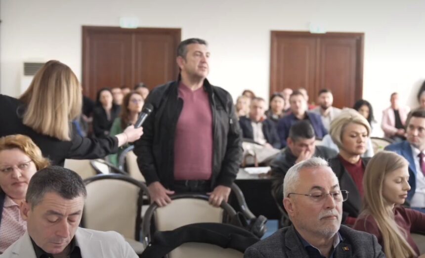 haos de nedescris in administratia mitroi palaz ingrozit ca proiectele intra la vot fara sa treaca prin procesul obligatoriu de avizare 69e733c619627