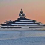 iahtul unui oligarh rus a traversat fara probleme stramtoarea ormuz 69ee0e24af28e