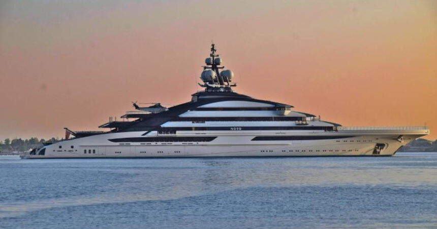 iahtul unui oligarh rus a traversat fara probleme stramtoarea ormuz 69ee0e24af28e