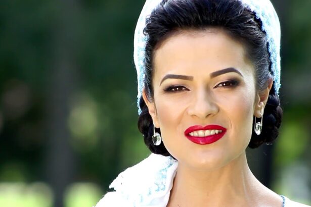 imagini cu vila de la tara a olgutei berbec conacul artistei de muzica populara impresioneaza prin aspectul elegant 69ec8e8801c50