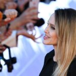 imaginile cu angelina jolie in china care s au viralizat pe internet nu seamana cu ea fanii speculeaza ca actrita si a facut operatii estetice 69cf7bfb23957