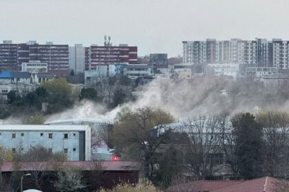 incendiu violent la un bloc din cartierul henri coanda a fost activat planul rosu de interventie 69de706e774f0