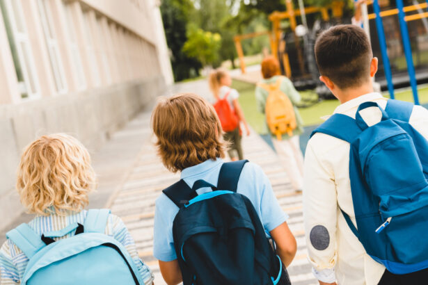 incepe vacanta de paste 2026 cand revin elevii la cursuri si cate zile libere au romanii in aprilie 69ccb619c7831