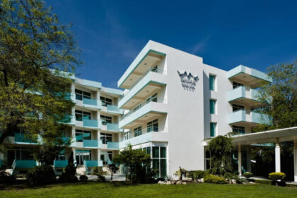 interventie de urgenta la un centru medical din eforie nord dupa ce mai multe persoane au acuzat stari de rau 69eca0b984707