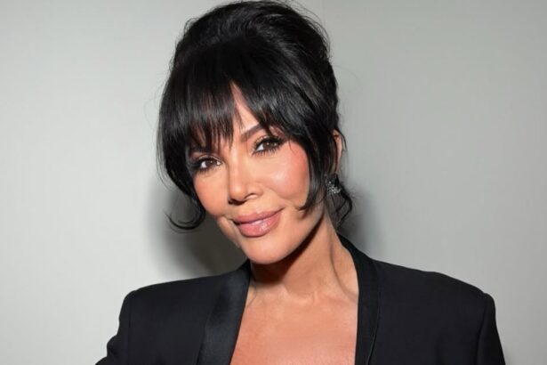 kris jenner prima reactie dupa ce s a spus ca nu e nemultumita de liftingul facial de 100 000 de dolari mama surorilor kardashian are 70 de ani 69f20927bf8a5
