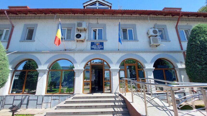 lovitura pentru functionarii reclamanti din primaria navodari majorarile salariale au fost anulate definitiv de instanta 69d45938f0c92