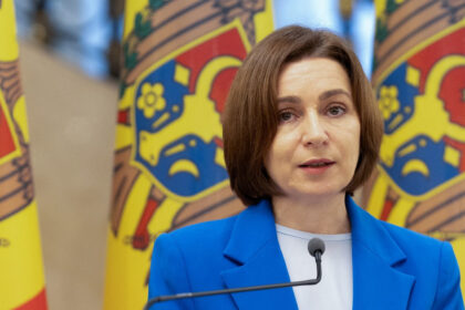 maia sandu merge la kiev unde se va intalni cu zelenski sefa statului moldovean va merge si la cernobil 69edc7b46b044