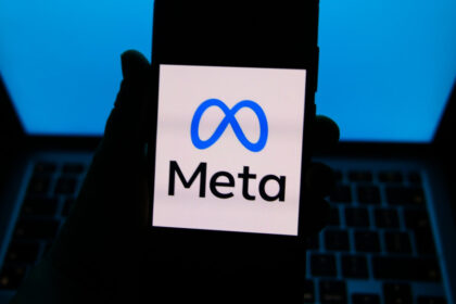 meta si microsoft anunta concedieri masive gigantii tech redirectioneaza miliarde catre ai 69eb1a292c233