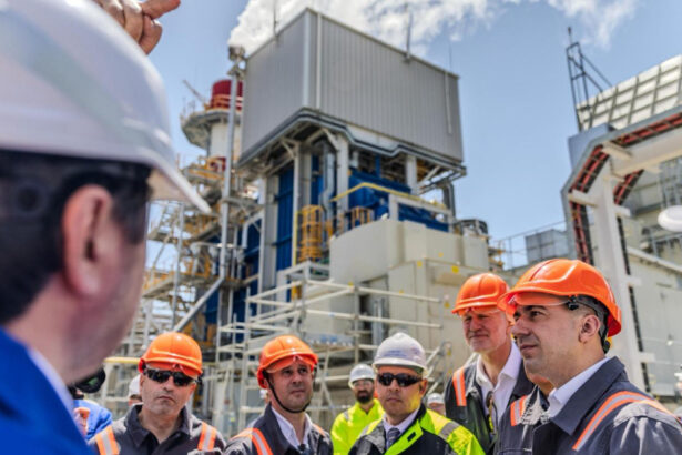 ministrul energiei rafinaria petromidia care acopera 27 din consumul de carburanti si a reluat activitatea la capacitate maxima 69d3ba74cdc86