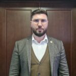 momente jenante in consiliul local cernavoda initiativa lui apostol de a avea un viceprimar a scos la iveala disperarea tuturor pentru o amarata de functie 69cd9787dd754