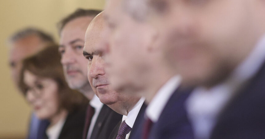 motreanu dupa prima sedinta de guvern fara ministrii psd executivul are puteri depline 69ea0c9b89d69