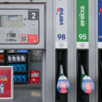 neincredere in europa privind sfarsitul crizei energetice polonia nu renunta la plafonarea preturilor la combustibili 69e21f0cd4455