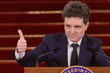 nicusor dan a semnat demisiile ministrilor psd si a numit interimari luni cheama partidele pro europene la discutii despre pnrr safe 69ec6175dc3b3