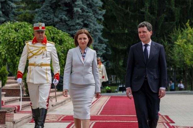 nicusor dan despre unirea cu moldova daca va exista acolo majoritate pentru acest proiect noi suntem gata 69f247767cd9e