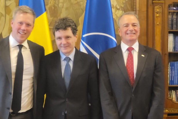 nicusor dan dupa discutia cu secretarul fortelor terestre ale sua romania ramane cel mai de incredere aliat la marea neagra 69efcc5474b55