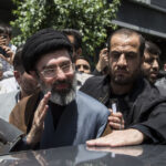 noi informatii despre liderul suprem al iranului mojtaba khamenei este in stare grava si primeste ingrijiri medicale the times 69d49b9e7ef76