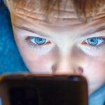 noul decalaj digital din familie copiii folosesc inteligenta artificiala zilnic dar parintii nu stiu 69dceafa62a80