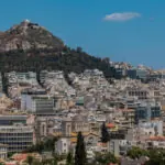 nu poate functiona ca si cum ar fi un hotel urias primarul atenei promite sa salveze capitala elena de turismul excesiv 69ecd4f77ba27