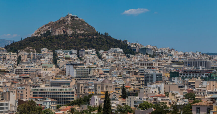 nu poate functiona ca si cum ar fi un hotel urias primarul atenei promite sa salveze capitala elena de turismul excesiv 69ecd4f77ba27