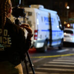 o fetita de sapte luni aflata in carucior a fost impuscata mortal intr o rafuiala intre bande in new york 69ce193d7b9bb