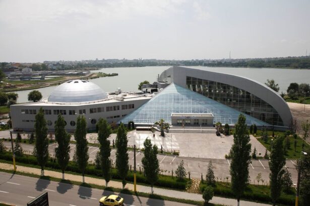 oficial in ce stadiu sunt discutiile despre demolarea pavilionului expozitional 69eabf0dbd6cf